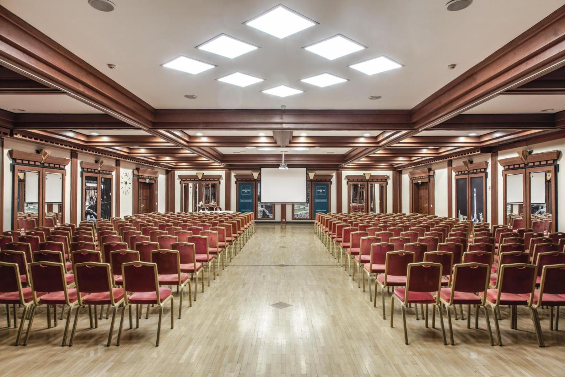 Verdi Budapest Aquincum Ngoại thất bức ảnh